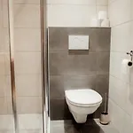 Singer Hotel