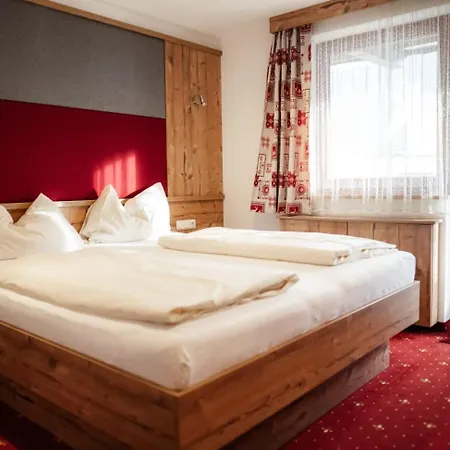 Hotel Singer