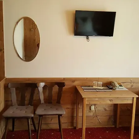 Singer Hotel Birgitz