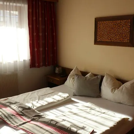 Singer Hotel Birgitz