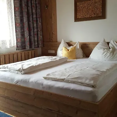 Singer Hotel Birgitz