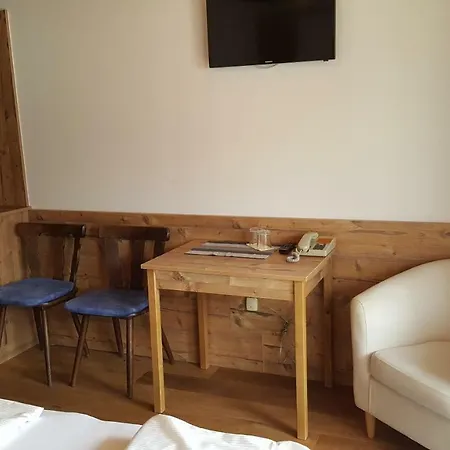Singer Hotel Birgitz