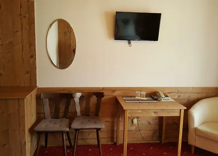 Singer Hotel Birgitz