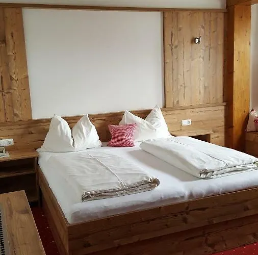 Singer Hotel Birgitz