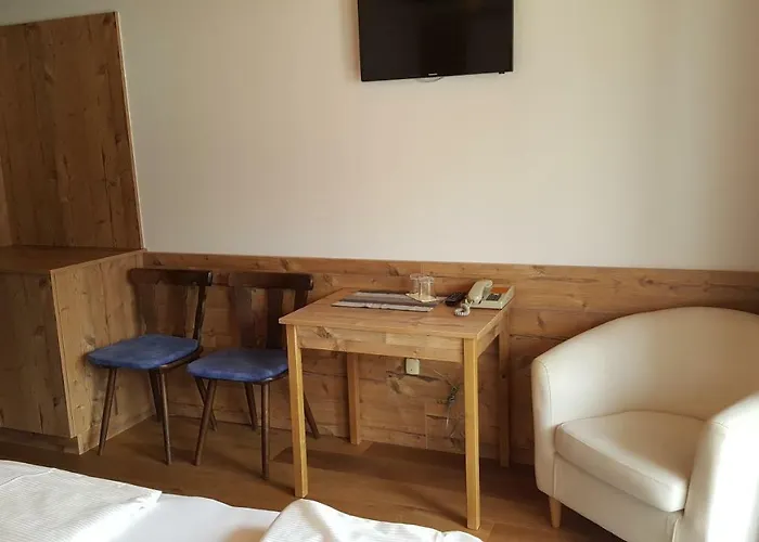 Singer Hotel Birgitz